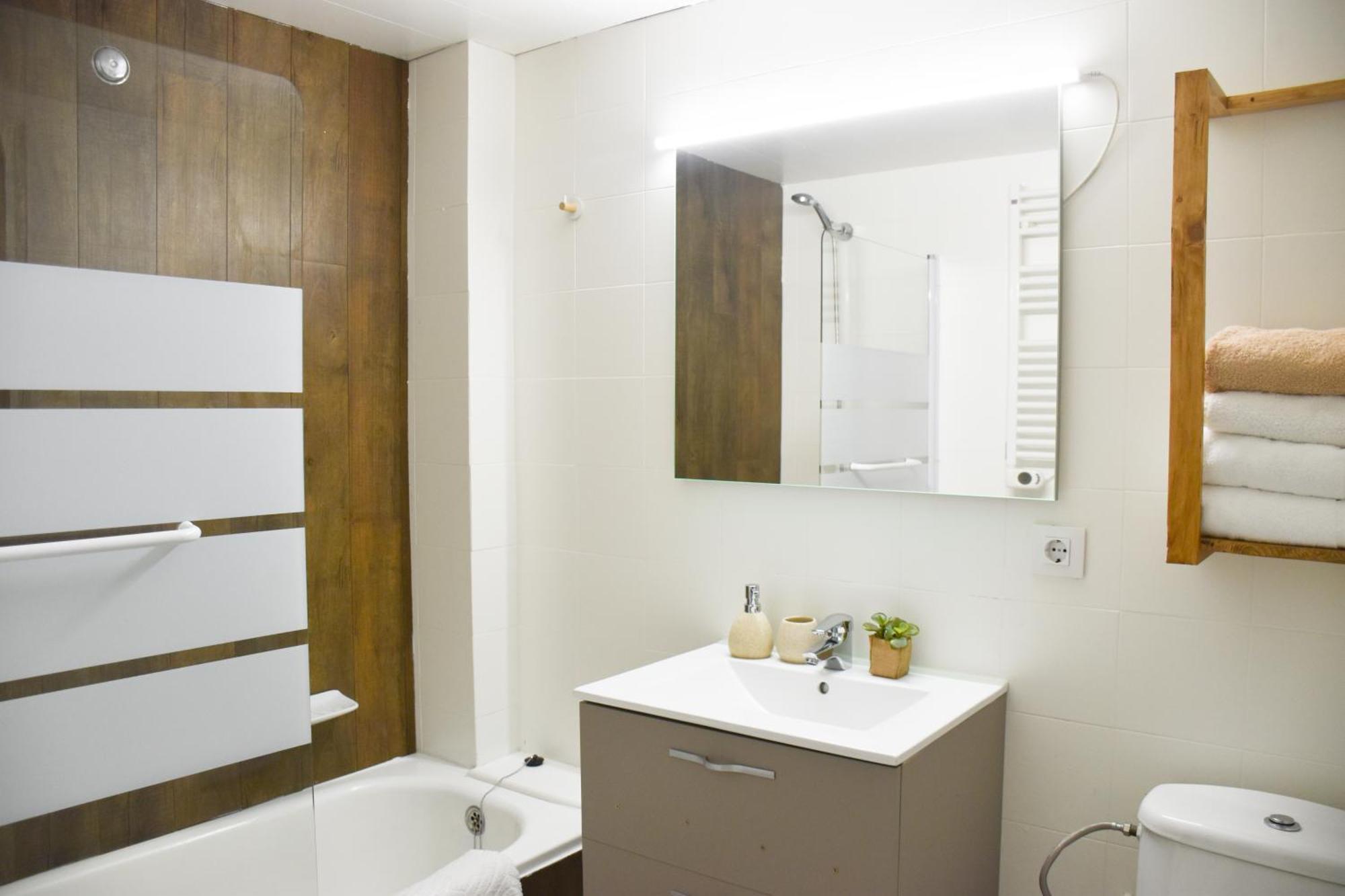 La Neu Studio Neuf Pour 4 Pax En Centre Ville Pas De La Casa Ngoại thất bức ảnh